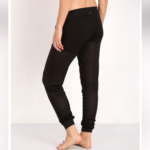 Koral XS Double Layer Sweats Black NWT MSRP $156 - Picture 6 of 7